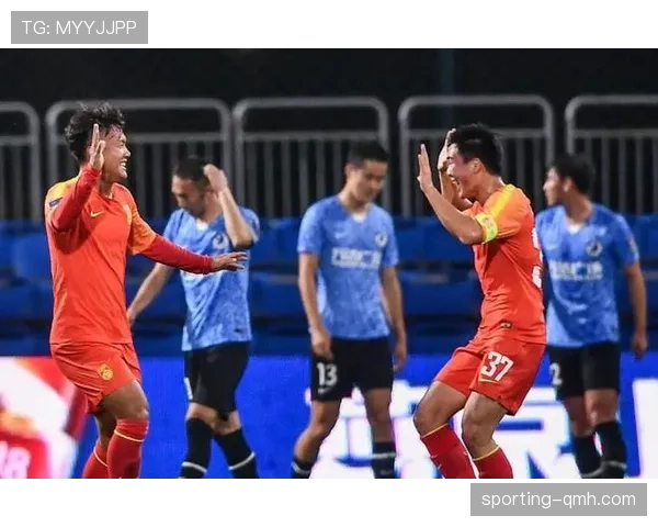 门将接回传球规则细节解析，何时判罚犯规才能公平？